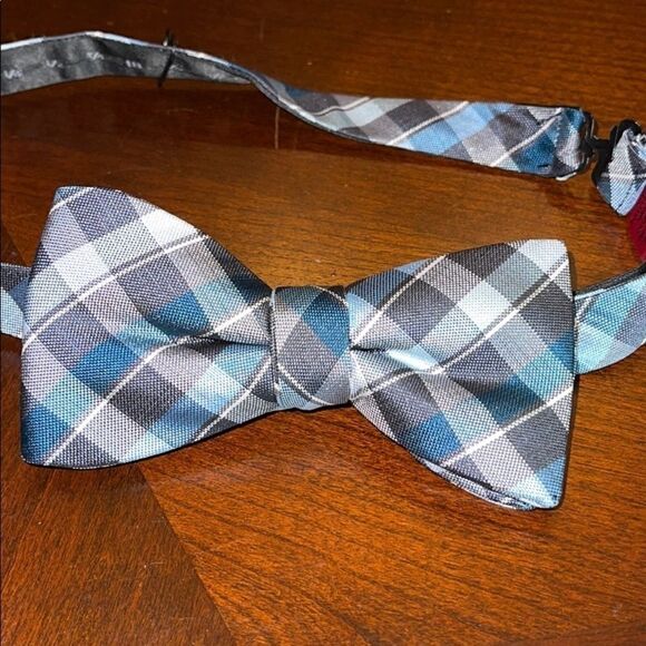 NWOT Alfani adjustable bow tie blue grey - Picture 2 of 3